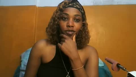 curvylyin online show from June 5, 2026, 9:09 pm