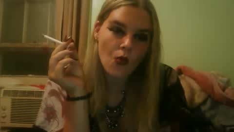 Snapshot of curvymom2025 chatting on September 14, 2025, 1:27 am curvymom2025 online show from September 14, 2025, 1:27 am