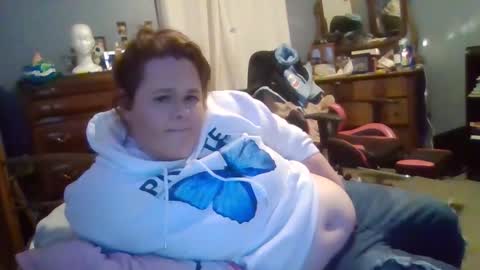 dahlia -kim online show from January 6, 2025, 8:14 am