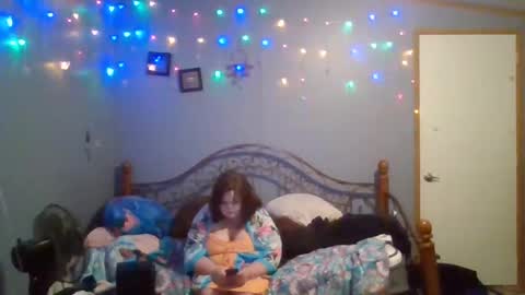 dahlia -kim online show from February 8, 2025, 3:08 am