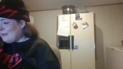 dahlia -kim online show from October 24, 2025, 3:25 am