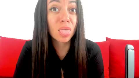 Snapshot of cute_angel95 chatting on June 14, 2026, 6:37 am cute_angel95 online show from June 14, 2026, 6:37 am