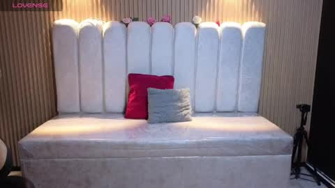 Snapshot of cute_angel_1 chatting on May 7, 2026, 2:50 am cute_angel_1 online show from May 7, 2026, 2:50 am