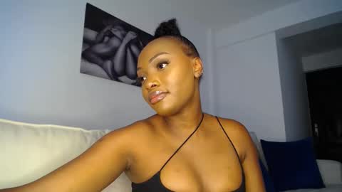 Snapshot of cute_ass18 chatting on January 14, 2025, 10:27 am Liya online show from January 14, 2025, 10:27 am