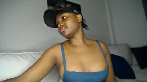 Snapshot of cute_ass18 chatting on February 13, 2025, 6:27 pm Liya online show from February 13, 2025, 6:27 pm