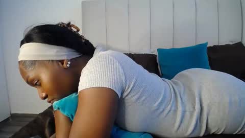 Snapshot of cute_ass18 chatting on October 6, 2025, 8:45 am Liya online show from October 6, 2025, 8:45 am