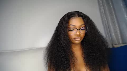 Liya online show from April 5, 2026, 2:58 pm