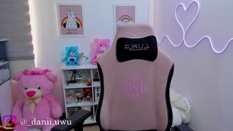 Snapshot of cute_dani__ chatting on June 17, 2026, 2:51 pm Dani online show from June 17, 2026, 2:51 pm
