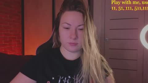 Snapshot of cute_darina chatting on January 9, 2025, 1:39 am Everyday stream in the same time online show from January 9, 2025, 1:39 am