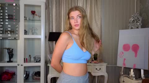 Anne online show from September 20, 2025, 7:20 am