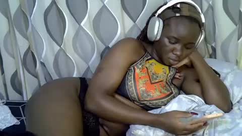 Snapshot of cute_gee chatting on June 30, 2026, 10:27 am daddysdoll online show from June 30, 2026, 10:27 am
