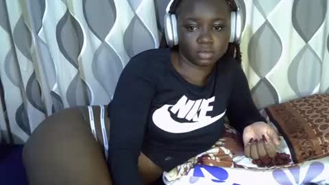 Snapshot of cute_gee chatting on July 4, 2026, 7:42 pm daddysdoll online show from July 4, 2026, 7:42 pm