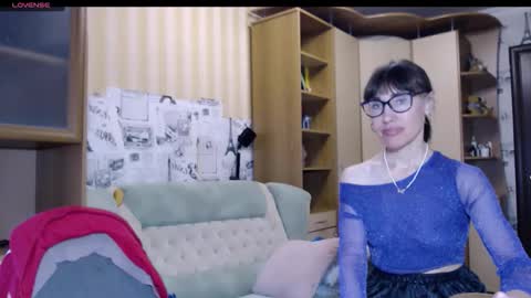 cute_lion_ online show from November 23, 2025, 12:27 pm