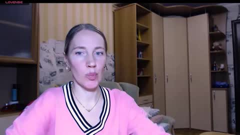 cute_lion_ online show from February 27, 2026, 8:09 pm