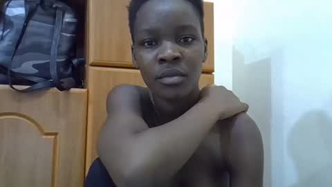 Snapshot of cute_marion chatting on February 5, 2025, 12:17 pm cute_marion online show from February 5, 2025, 12:17 pm