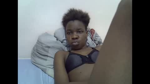 Snapshot of cute_marion chatting on February 21, 2025, 9:43 pm cute_marion online show from February 21, 2025, 9:43 pm
