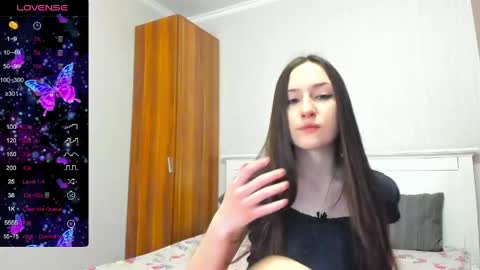 cute_nana2 online show from April 22, 2026, 6:42 pm