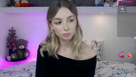 Eva online show from February 24, 2025, 6:26 pm