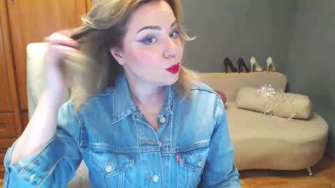 Snapshot of cute_phoenix chatting on May 14, 2026, 3:41 pm cute_phoenix online show from May 14, 2026, 3:41 pm