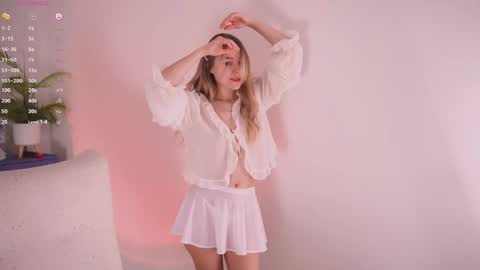 Snapshot of cute_pie_an chatting on December 16, 2025, 8:58 pm AN online show from December 16, 2025, 8:58 pm