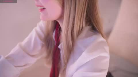 Snapshot of cute_pie_an chatting on December 19, 2025, 7:43 pm AN online show from December 19, 2025, 7:43 pm