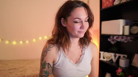 Snapshot of cute_ruth chatting on October 7, 2025, 6:38 pm Katarina online show from October 7, 2025, 6:38 pm