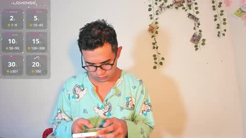 cute_sammy_1 online show from October 4, 2025, 10:57 am