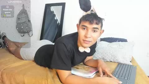 cute_sammy_1 online show from November 5, 2025, 8:31 pm