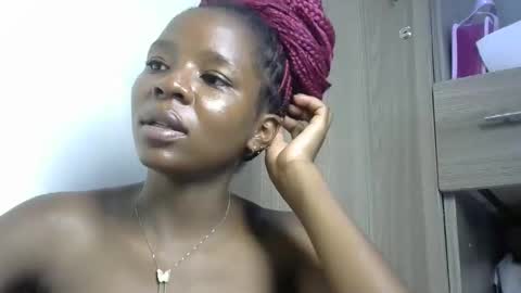 Snapshot of cute_sexy3 chatting on January 30, 2025, 12:50 am SHARON online show from January 30, 2025, 12:50 am