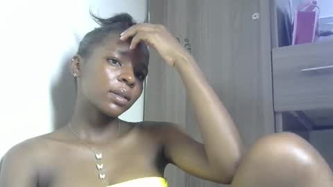 Snapshot of cute_sexy3 chatting on February 12, 2025, 8:06 am SHARON online show from February 12, 2025, 8:06 am