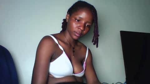 Snapshot of cute_sexy3 chatting on December 16, 2025, 9:09 pm SHARON online show from December 16, 2025, 9:09 pm