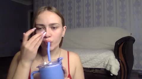 cute_shy06 online show from November 21, 2025, 8:07 pm