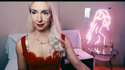 cute_smile_shy online show from September 14, 2025, 5:50 am