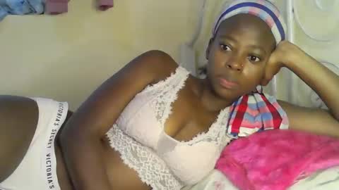 cute_sonny online show from December 5, 2025, 6:22 am