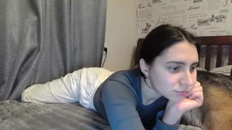 Snapshot of cute_strawberry_ chatting on January 1, 2025, 6:16 pm cute_strawberry_ online show from January 1, 2025, 6:16 pm