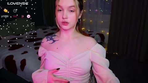 Snapshot of cute_summer_breathe chatting on January 22, 2025, 2:14 pm Sue online show from January 22, 2025, 2:14 pm