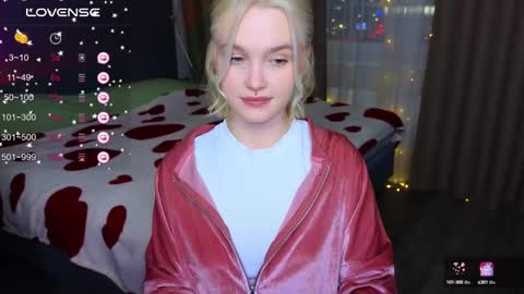 Snapshot of cute_summer_breathe chatting on March 1, 2025, 4:44 pm Sue online show from March 1, 2025, 4:44 pm