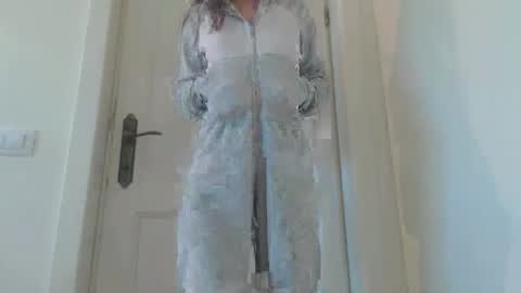 Snapshot of cuteangelx chatting on October 29, 2025, 10:17 am Anne-Marie online show from October 29, 2025, 10:17 am