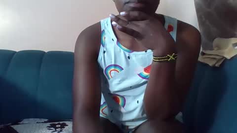 Cuteberry87 online show from November 14, 2025, 6:06 pm