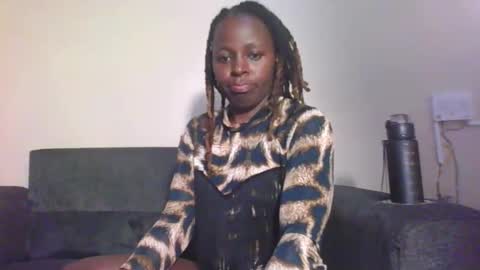 Cuteberry87 online show from February 25, 2026, 6:12 am