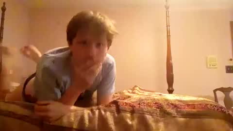 cuteboii29 online show from February 13, 2025, 4:00 am