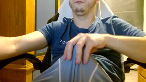 Cuteboy090 online show from June 22, 2026, 10:07 pm