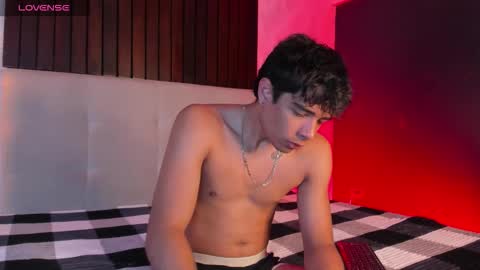 Snapshot of cutebutharder chatting on October 17, 2025, 12:52 pm cutebutharder online show from October 17, 2025, 12:52 pm