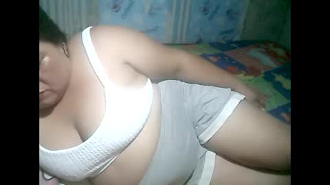 cutechubbyasian online show from May 8, 2026, 11:26 am