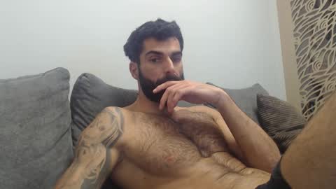 cuteeboy online show from November 15, 2025, 8:38 pm