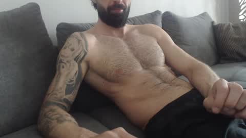 Snapshot of cuteeboy chatting on April 24, 2026, 5:10 am cuteeboy online show from April 24, 2026, 5:10 am