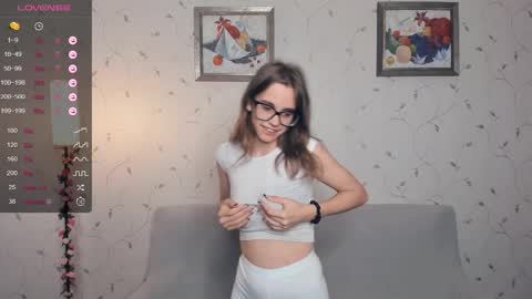 Snapshot of cutefluffy chatting on October 12, 2025, 7:35 pm Melisa online show from October 12, 2025, 7:35 pm