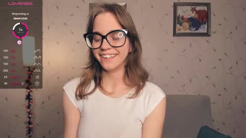 Snapshot of cutefluffy chatting on October 25, 2025, 7:41 pm Melisa online show from October 25, 2025, 7:41 pm