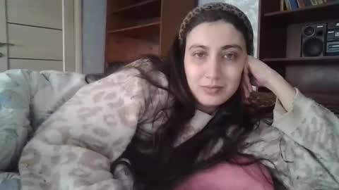 cutekattie online show from February 2, 2026, 10:03 am