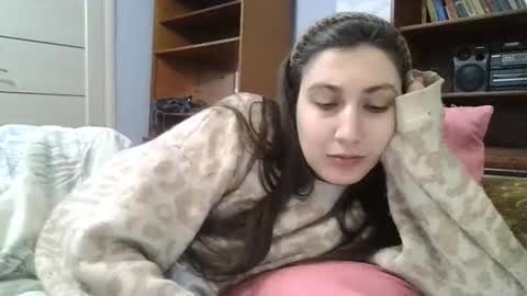 cutekattie online show from February 3, 2026, 6:22 am